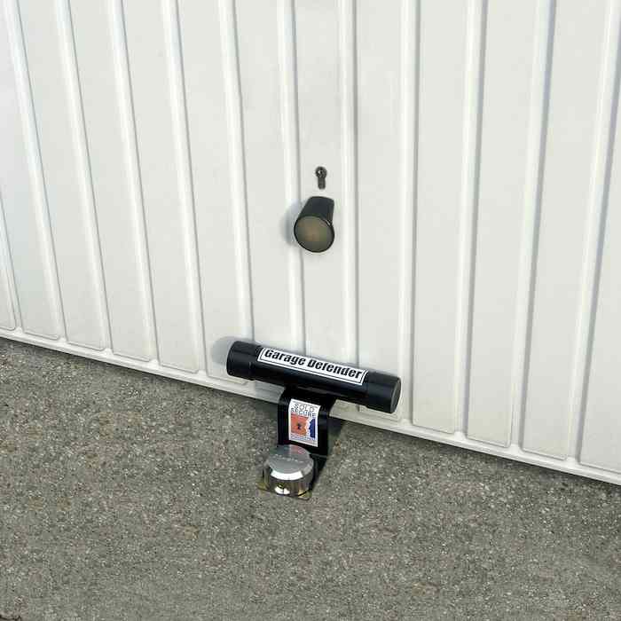 antivol porte garage defender masterlock 2